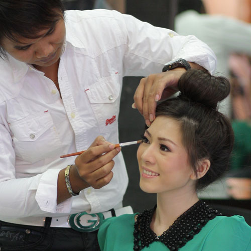 Make Up Di Anata Salon makeup wajah anata salon bandung most popular hair Make Up Di Anata Salon makeup wajah anata salon bandung most popular hair